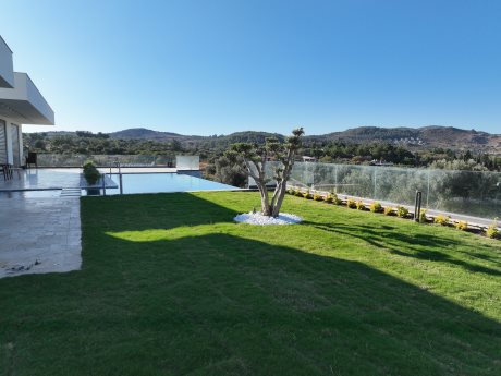 F.B. Evi - URLA