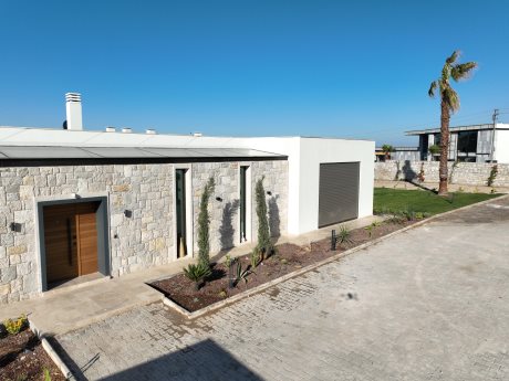 F.B. Evi - URLA